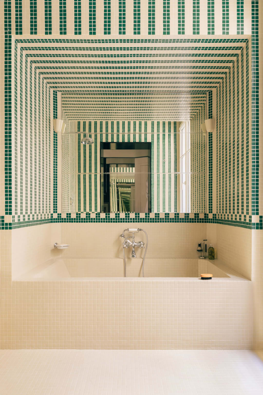 Les Suites Cinabre
